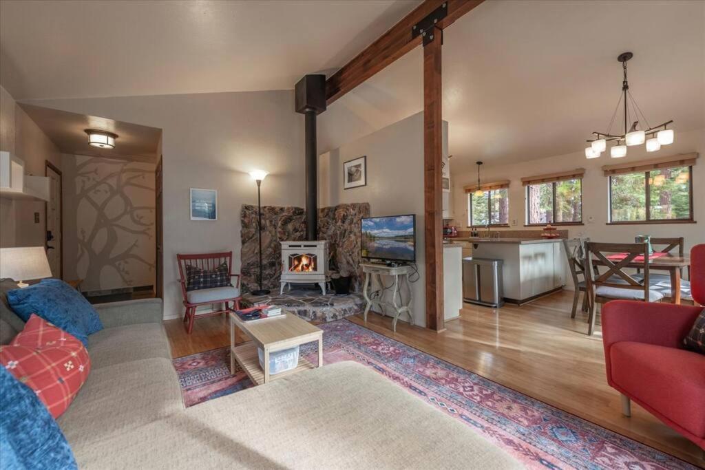 Carnelian Bay Cozy Pet-Friendly Cabin W Fenced-In Yard Close To Slopes Beach Town מראה חיצוני תמונה